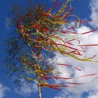 Maifest Maypole